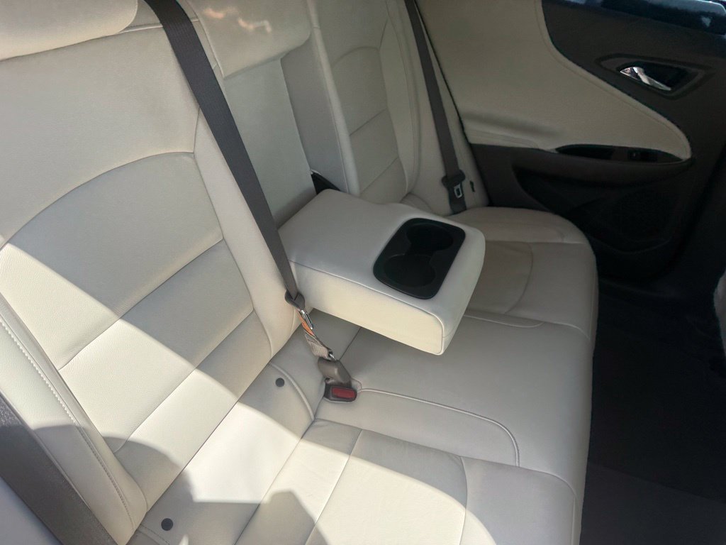 Used 2021 Chevrolet Malibu LT w/ Leather Package FWD image 46