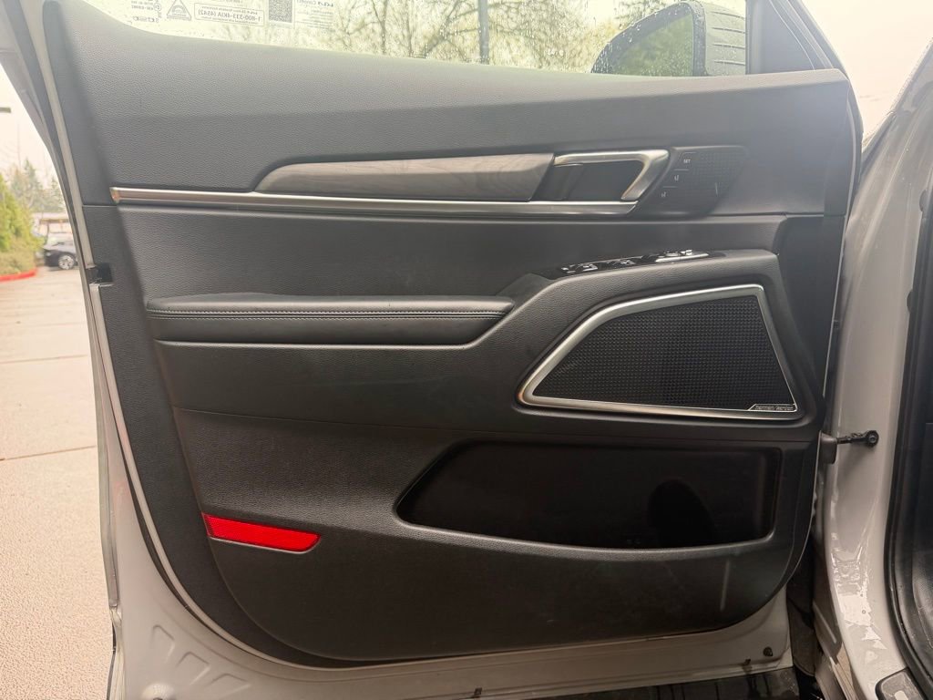 Used 2024 Kia Telluride SX X-Pro image 9