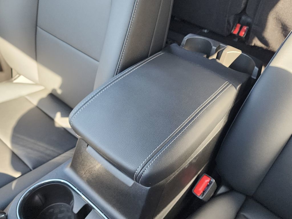 New 2026 GMC Canyon Elevation w/ Convenience Package image 33