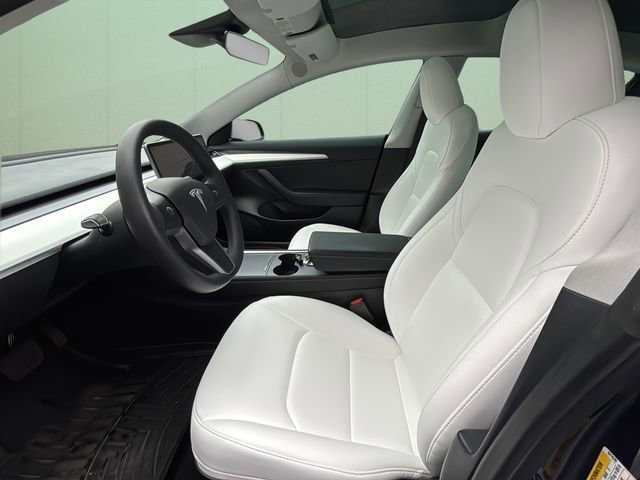 Used 2023 Tesla Model 3 Standard Range image 18