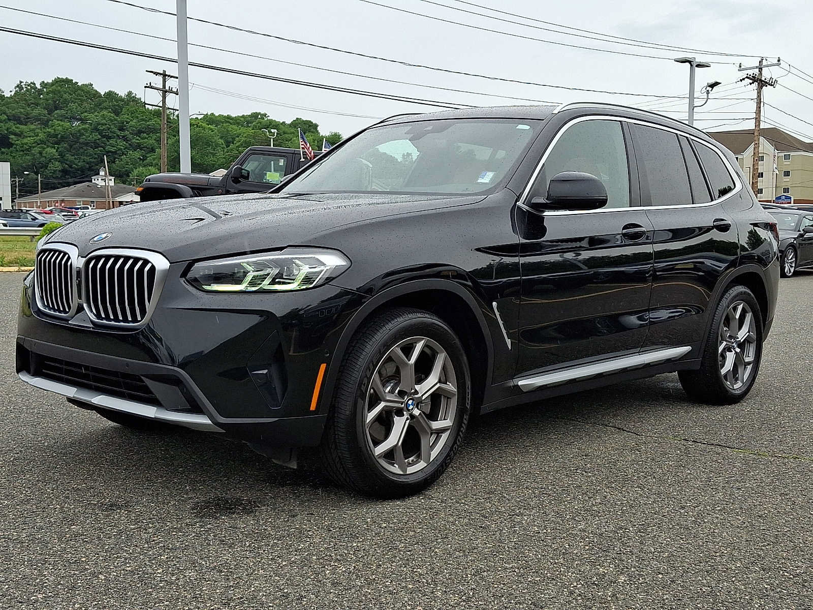 Used 2022 BMW X3 xDrive30i w/ Premium Package AWD/4WD image 3