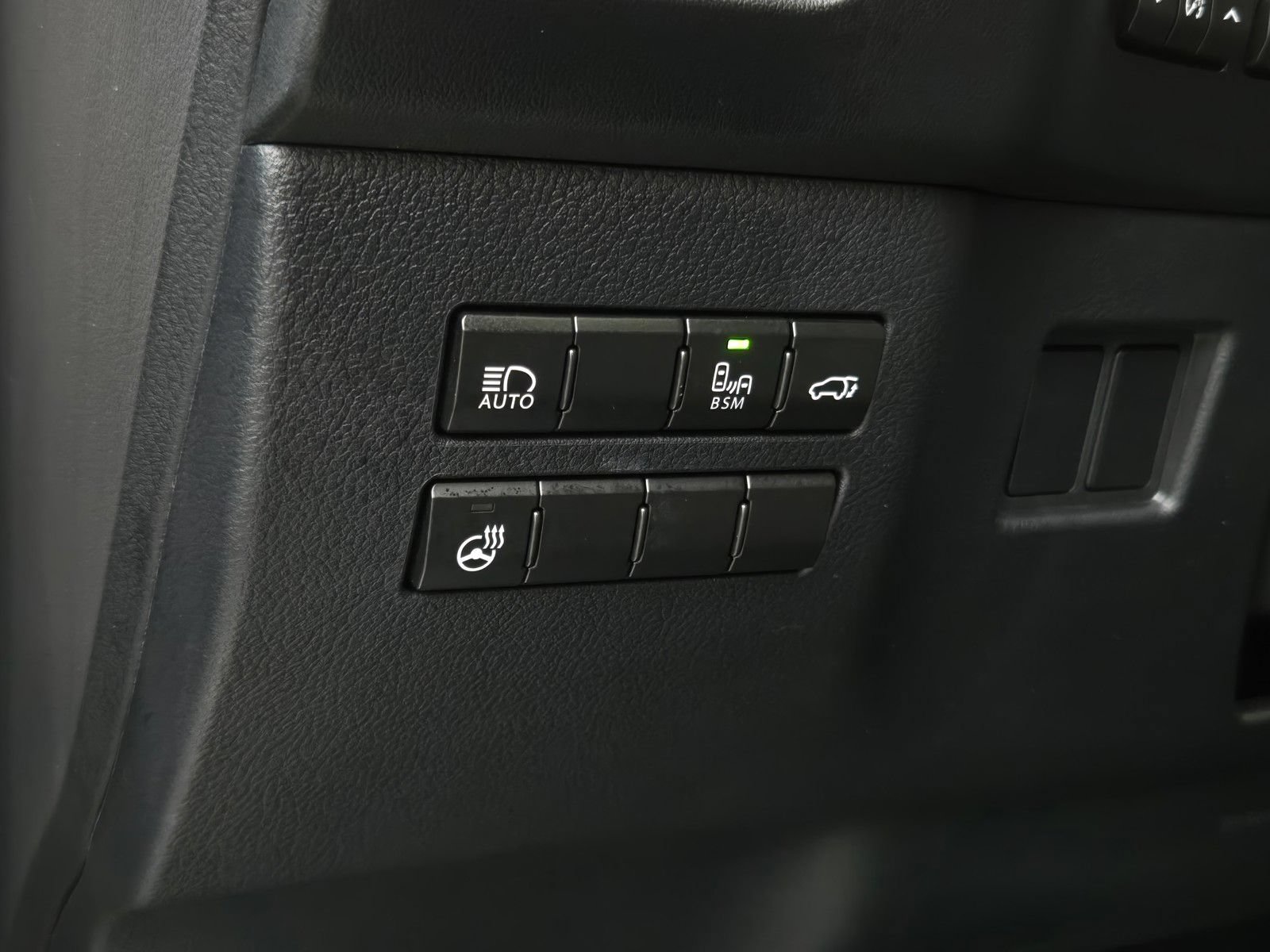 Used 2020 Lexus NX 300h AWD w/ Premium Package image 18