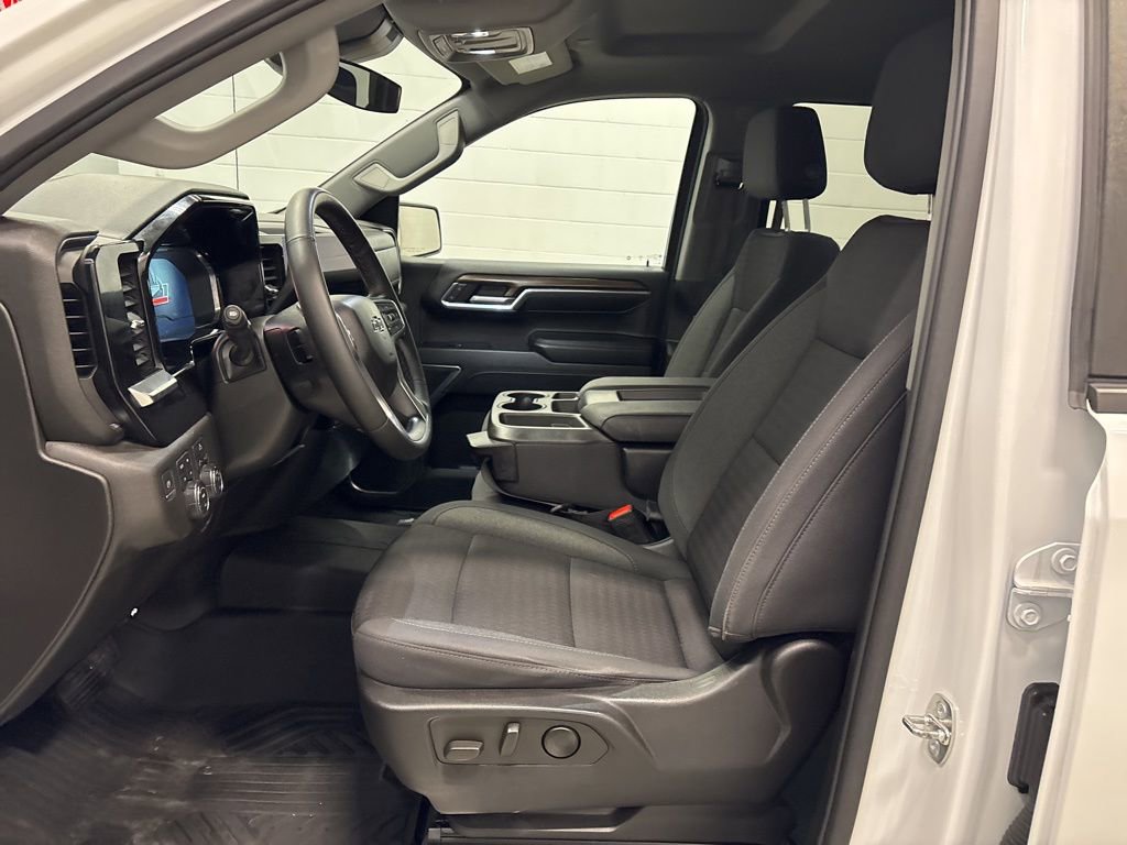 Used 2023 Chevrolet Silverado 1500 RST image 11