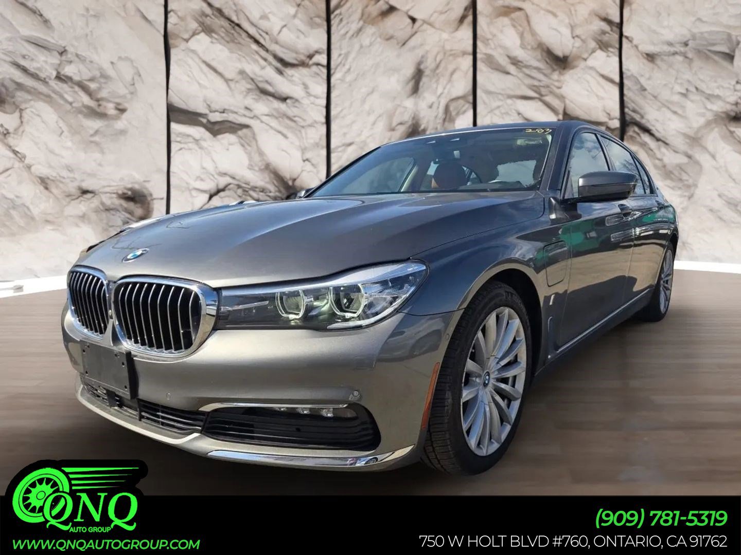 Used 2018 BMW 740e xDrive w/ Executive Package AWD/4WD image 1