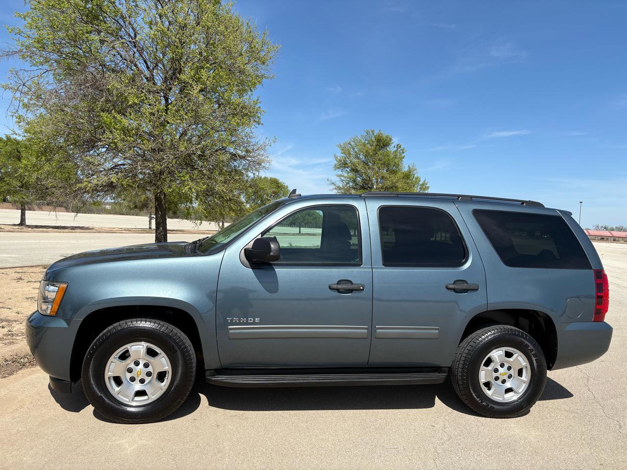 Used 2010 Chevrolet Tahoe LS RWD image 78