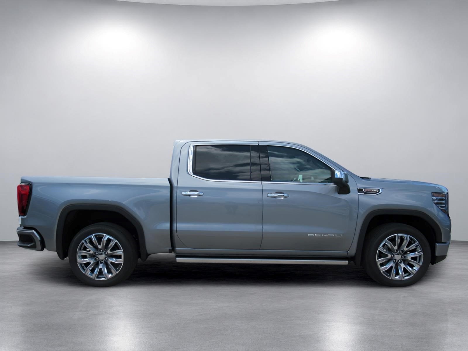 New 2026 GMC Sierra 1500 Denali w/ Denali Reserve Package AWD/4WD image 2