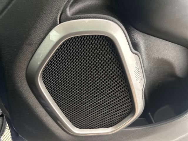 Used 2022 Jeep Renegade Latitude image 27