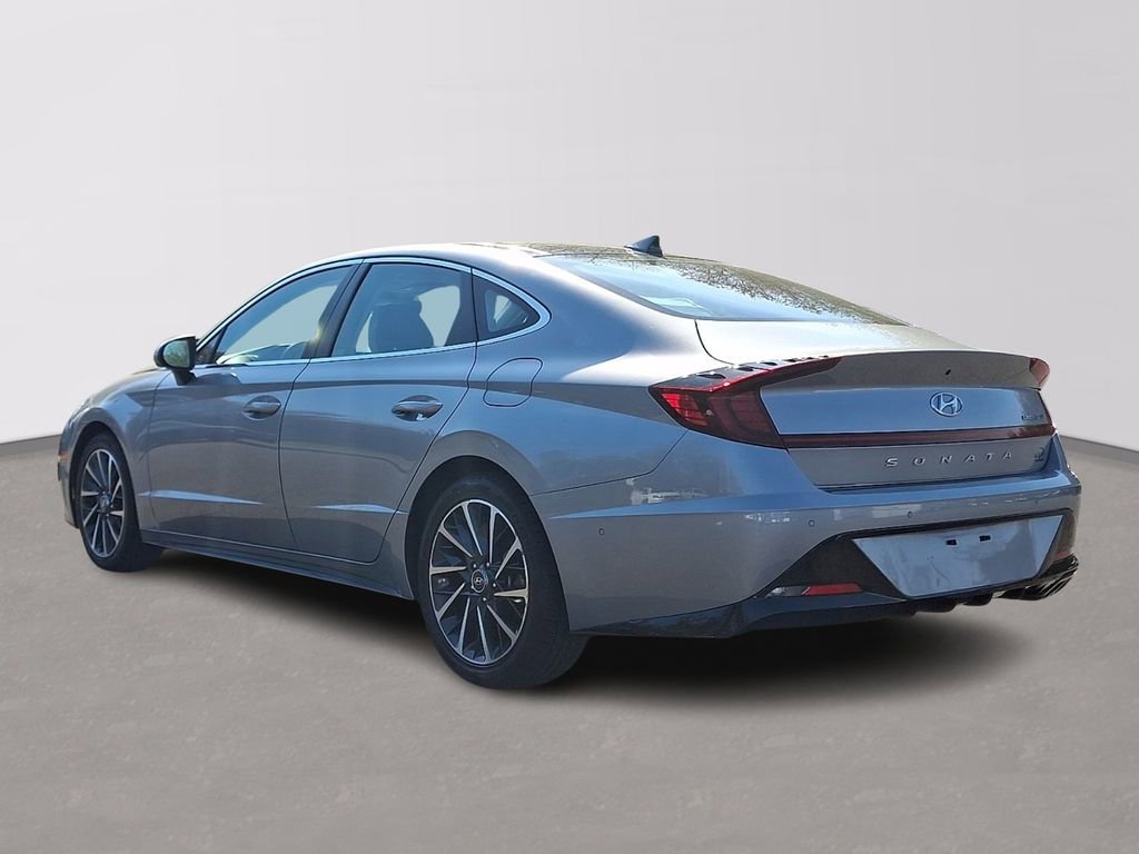 Used 2023 Hyundai Sonata Limited w/ Preferred Accessory Package FWD image 4
