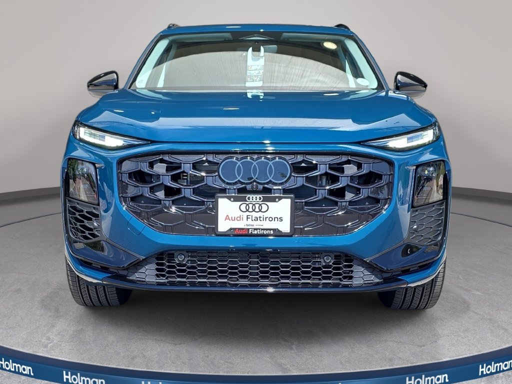 New 2026 Audi Q3 quattro 2.0T AWD/4WD image 2