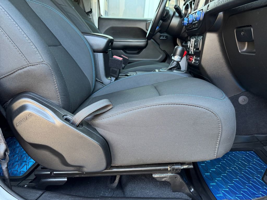 Used 2021 Jeep Wrangler Unlimited Rubicon 4xe image 39