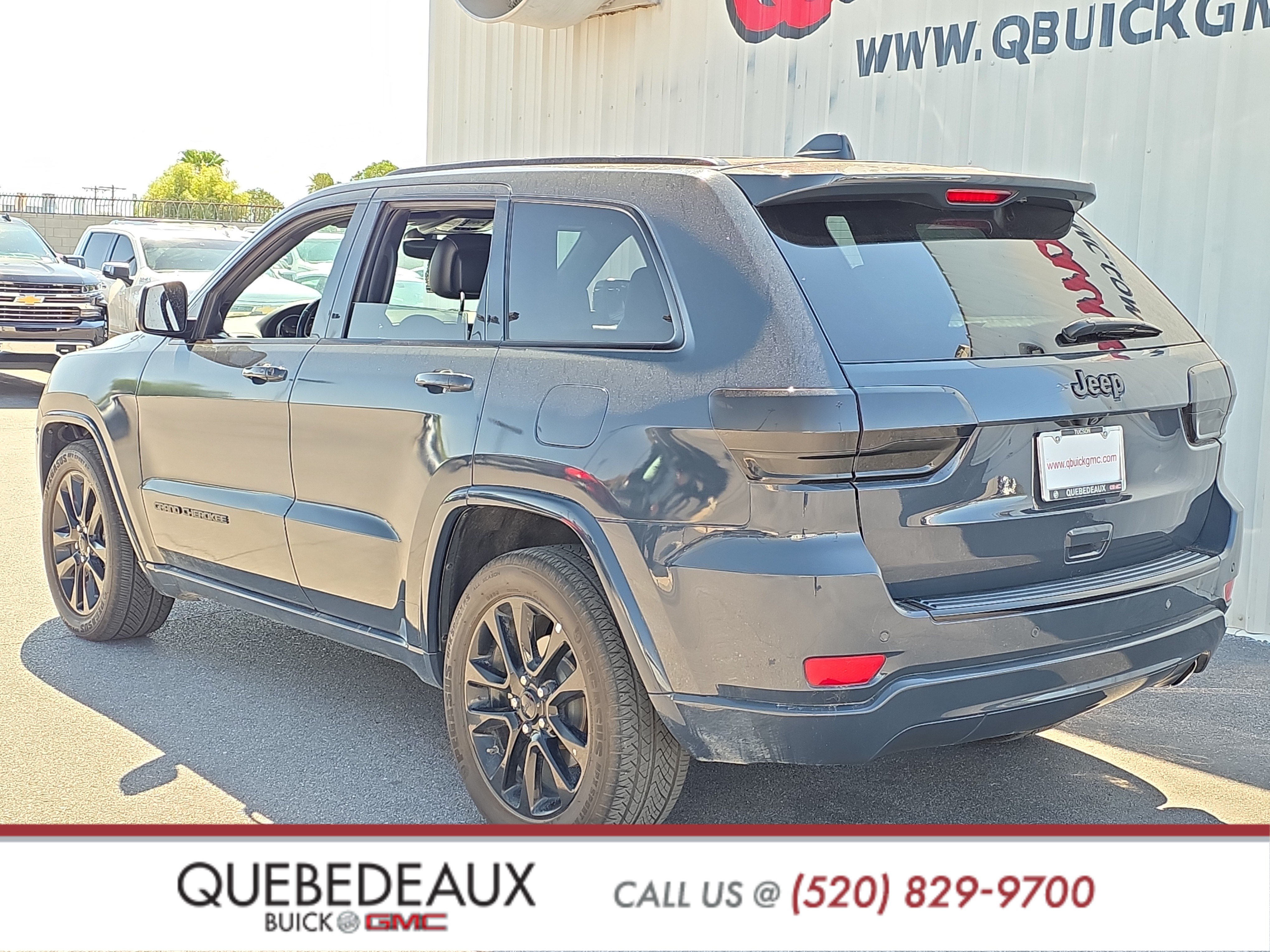 Used 2018 Jeep Grand Cherokee Altitude RWD image 5