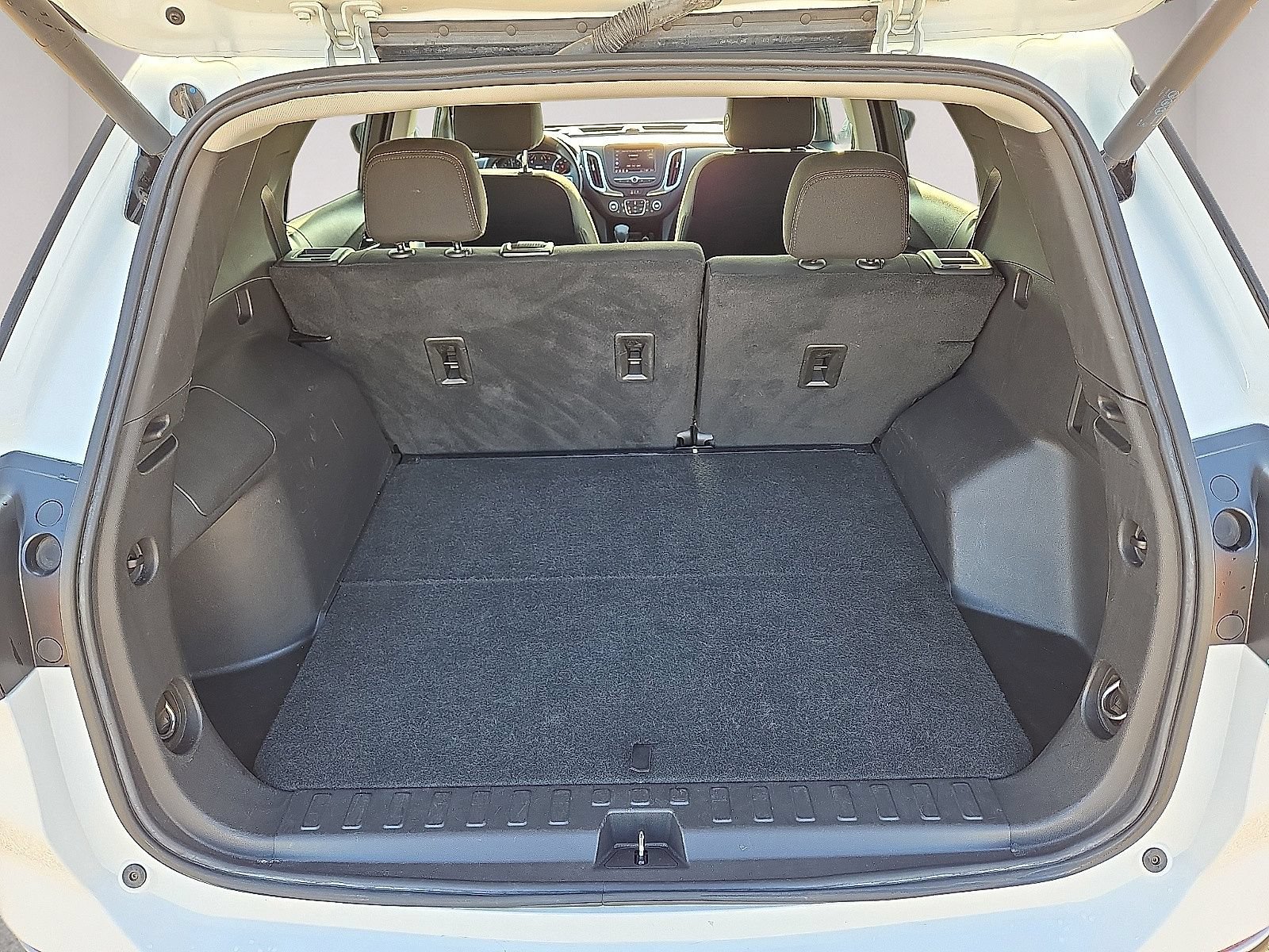 Used 2024 Chevrolet Equinox LT FWD image 13