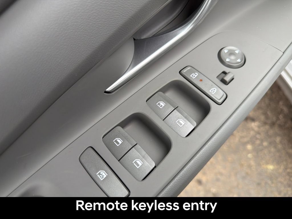 Used 2026 Hyundai Elantra SE w/ Cargo Package FWD image 14