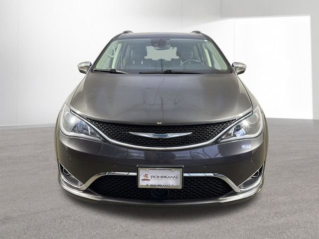 Used 2020 Chrysler Pacifica Limited w/ Advanced Safetytec Group FWD image 26