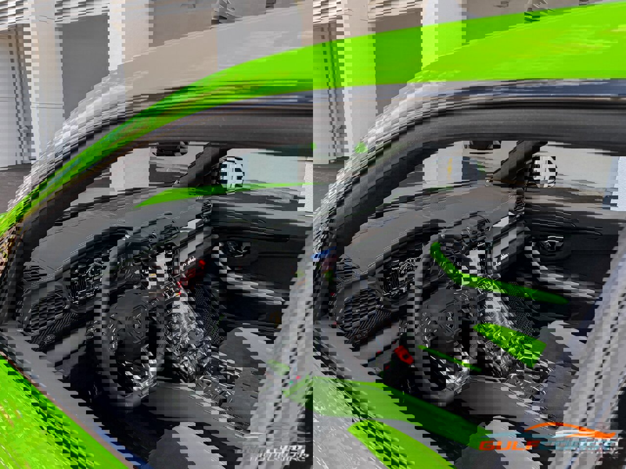 Used 2021 Lamborghini Urus image 2