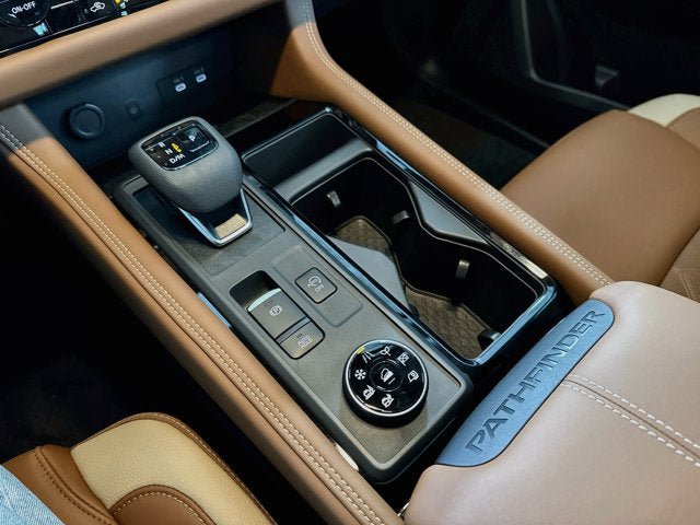 New 2026 Nissan Pathfinder Platinum AWD/4WD image 14
