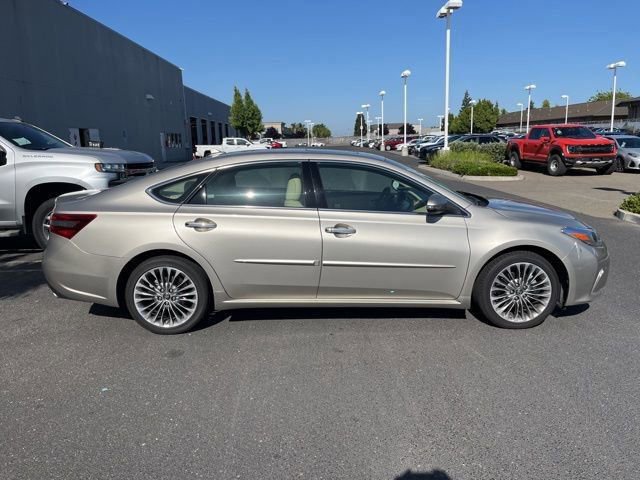Used 2016 Toyota Avalon Limited w/ Toyota Safety Sense Package FWD image 8