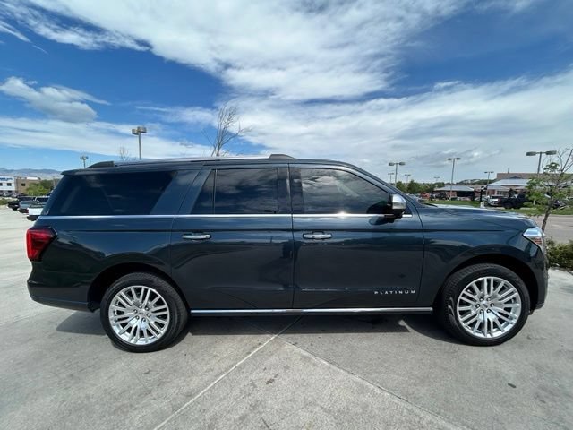 Used 2024 Ford Expedition Max Platinum AWD/4WD image 10