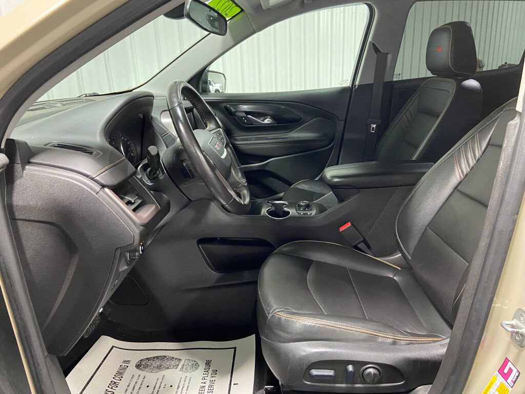 Used 2022 GMC Terrain AT4 w/ LPO, Floor Liner Package AWD/4WD image 10