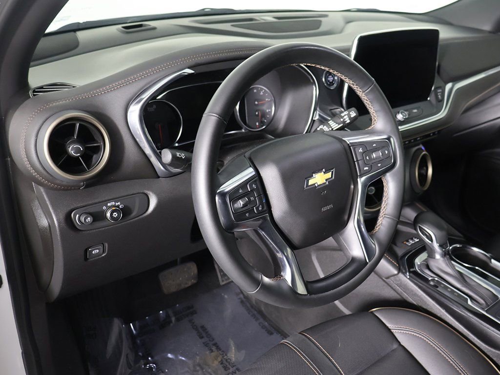 Used 2024 Chevrolet Blazer Premier w/ Enhanced Convenience Package image 32