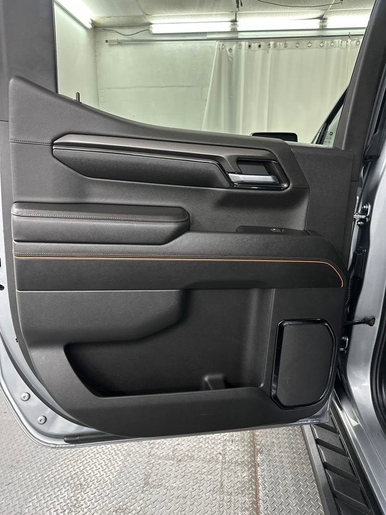 Used 2024 GMC Sierra 1500 AT4 w/ Technology Package image 31