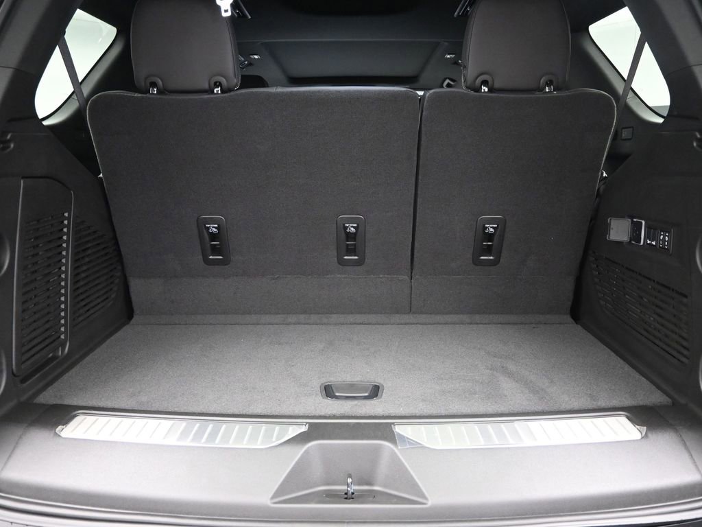 New 2026 Chevrolet Tahoe Premier w/ Sun And Tow Package image 11