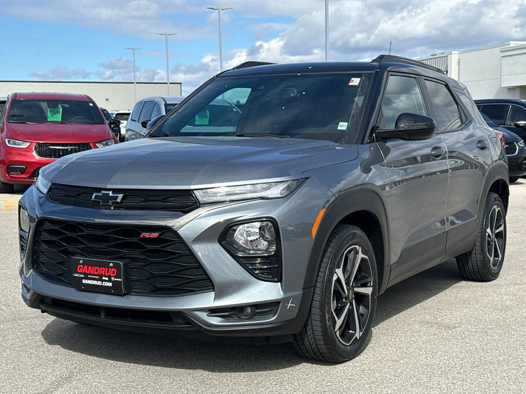 Used 2021 Chevrolet TrailBlazer RS w/ Convenience Package FWD image 2