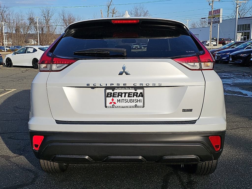Used 2023 Mitsubishi Eclipse Cross LE image 5