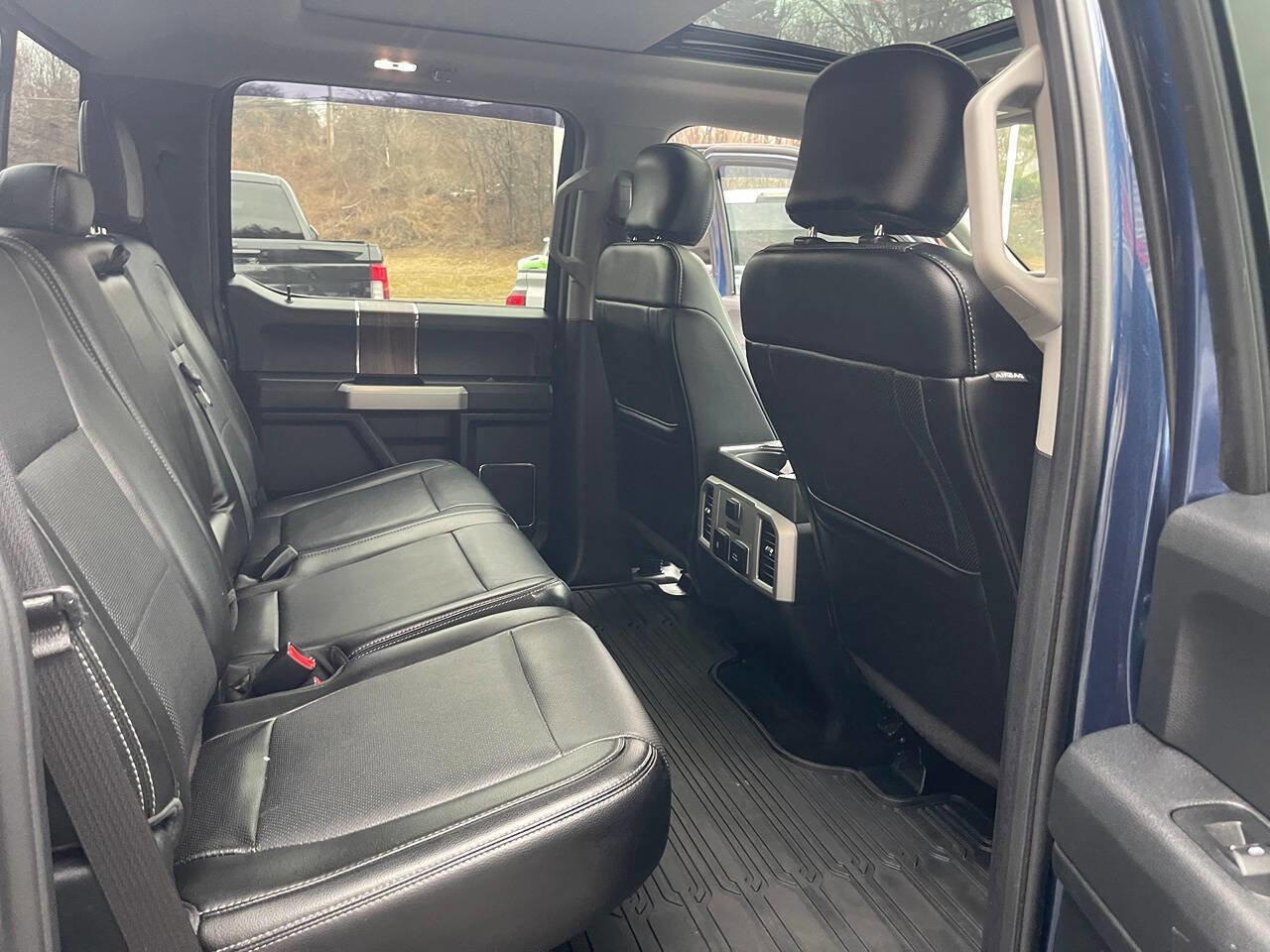 Used 2017 Ford F150 Lariat w/ Equipment Group 502A Luxury image 30