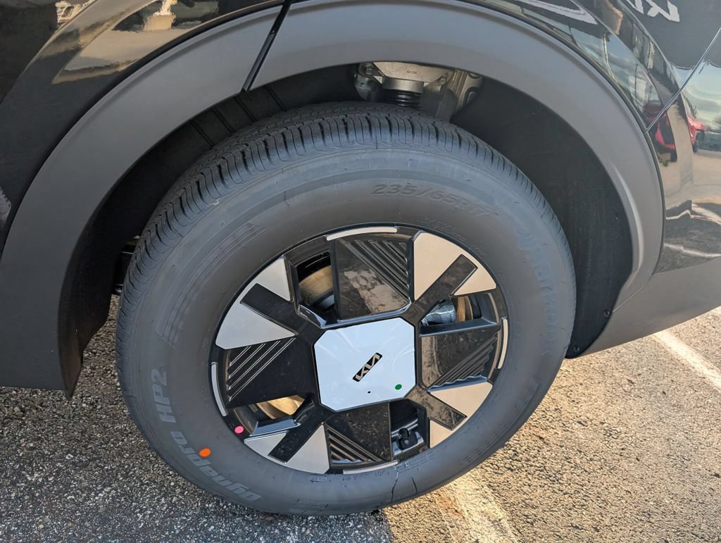 New 2026 Kia Sportage LX FWD image 24