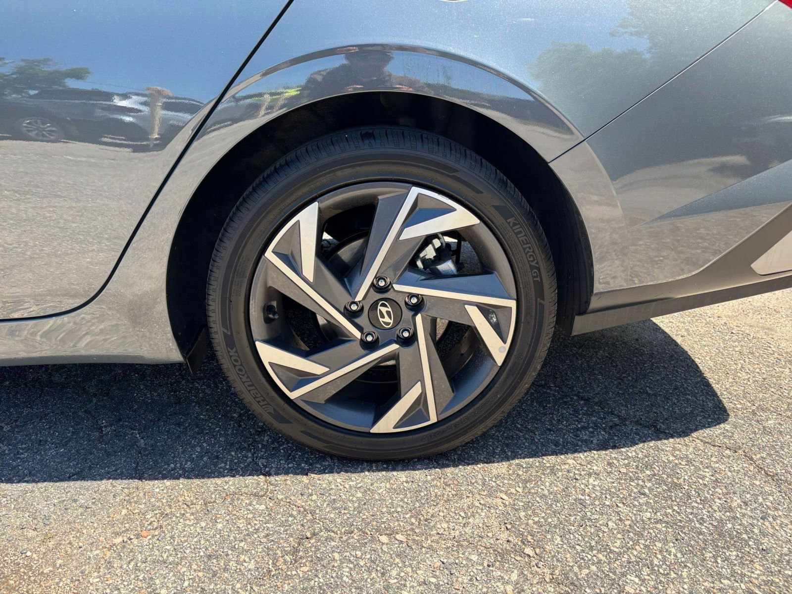 Used 2025 Hyundai Elantra SEL FWD image 30