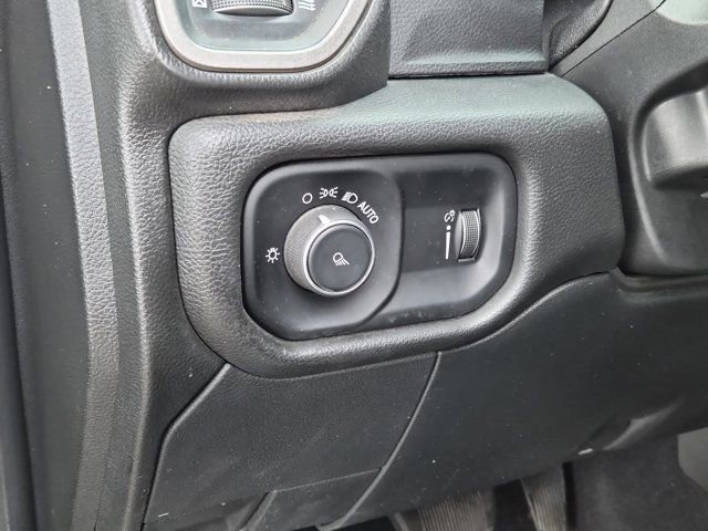 Used 2022 RAM 3500 Tradesman image 21