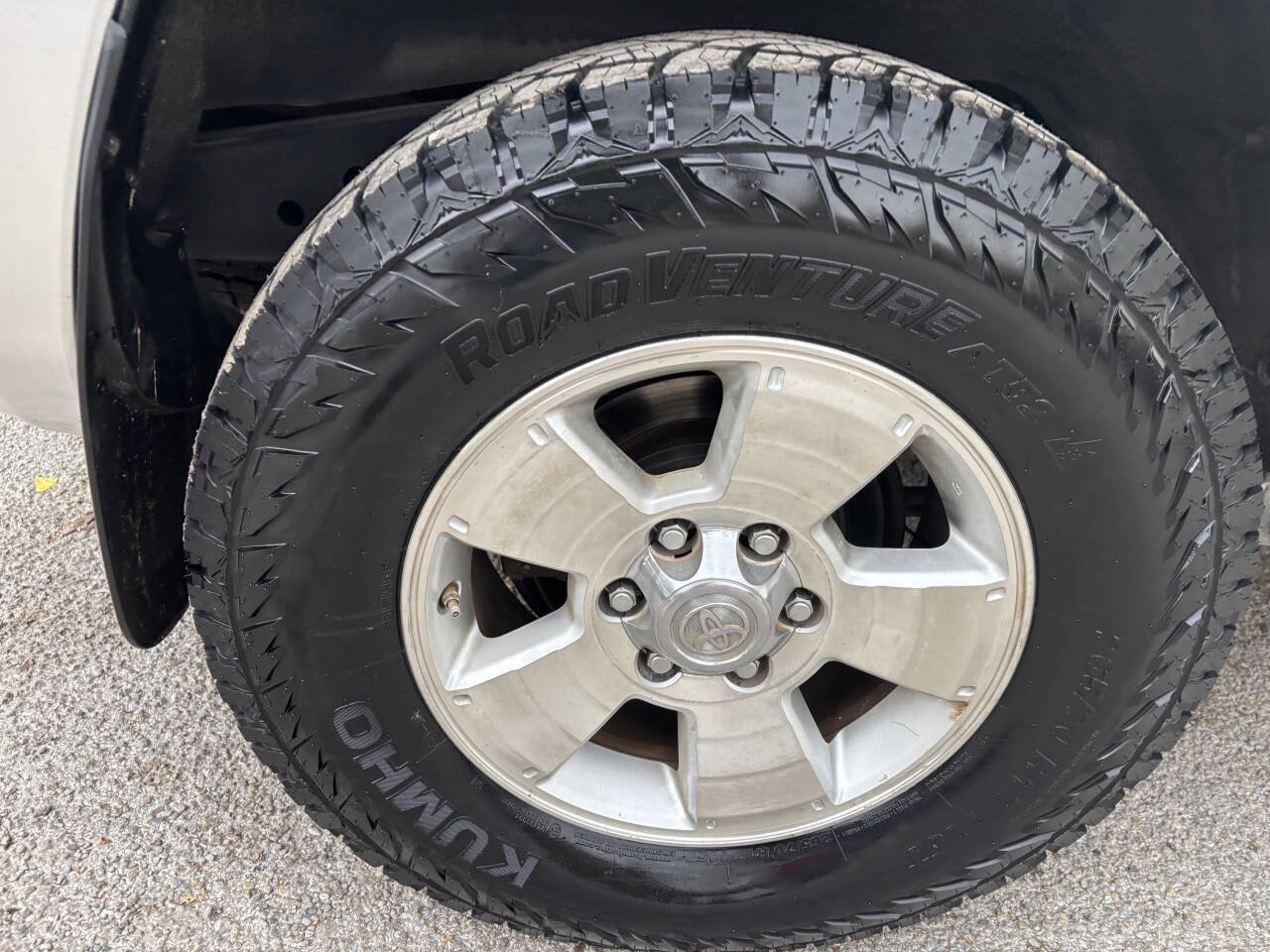 Used 2007 Toyota 4Runner SR5 image 39