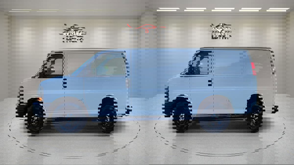 Used 2014 GMC Savana 2500 image 2