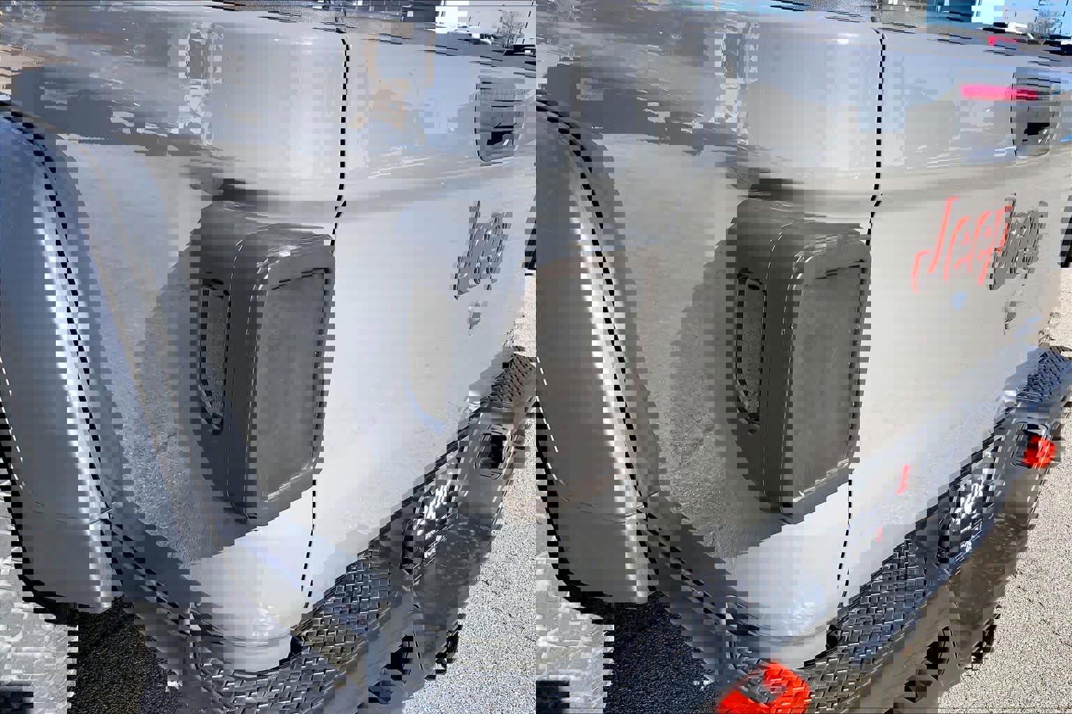 Certified 2023 Jeep Gladiator Mojave w/ Trailer Tow Package image 24