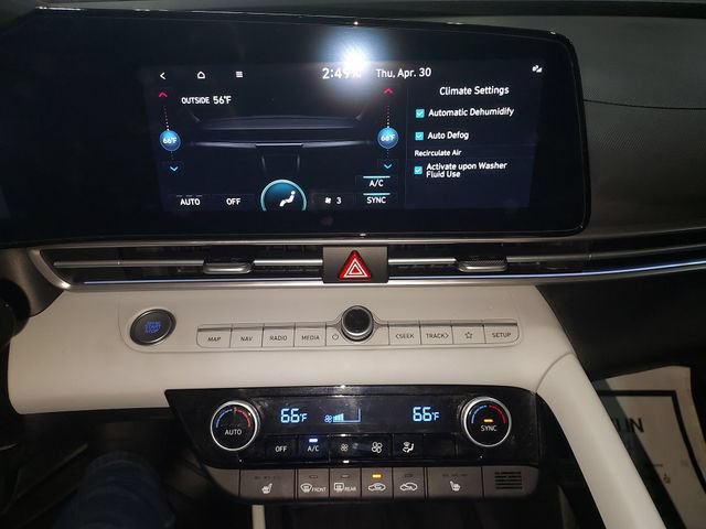 Used 2024 Hyundai Elantra Limited FWD image 25