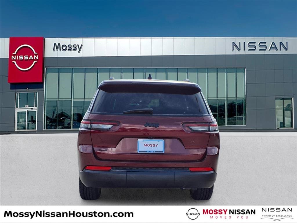 Used 2024 Jeep Grand Cherokee L Laredo image 6