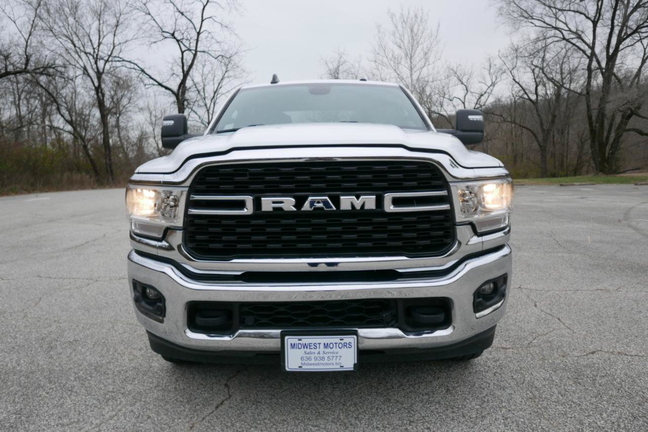 Used 2024 RAM 2500 Big Horn AWD/4WD image 3