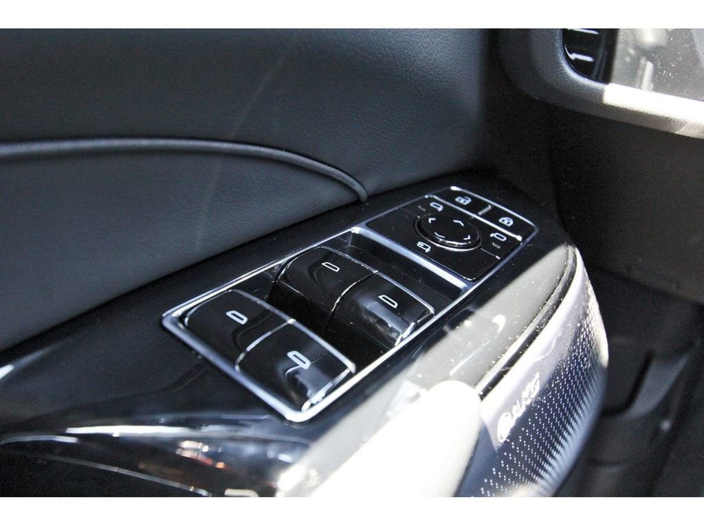 New 2026 Cadillac Lyriq Signature Luxury image 14