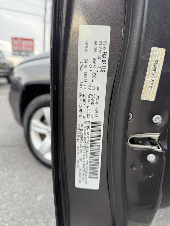 Used 2015 Jeep Compass High Altitude image 38