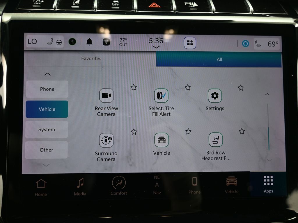 Used 2024 Jeep Grand Cherokee L Limited w/ Luxury Tech Group II image 27