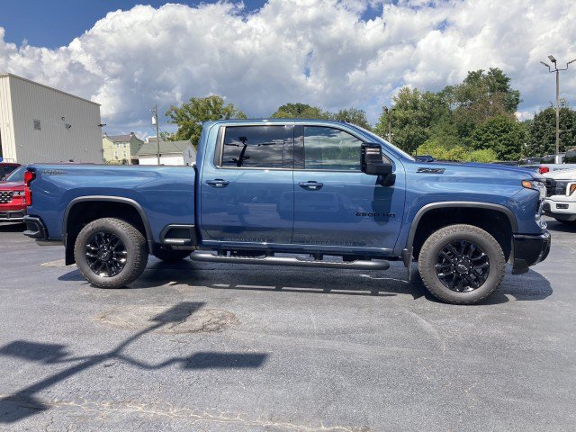 Used 2025 Chevrolet Silverado 2500 LTZ w/ Trail Boss Package AWD/4WD image 15