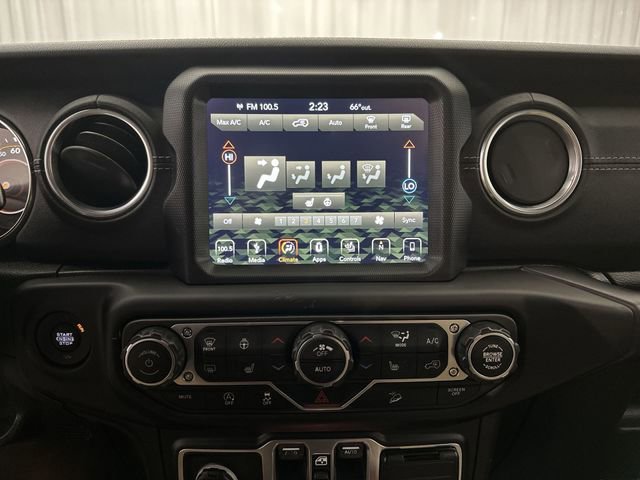 Used 2019 Jeep Wrangler Unlimited Sahara AWD/4WD image 19