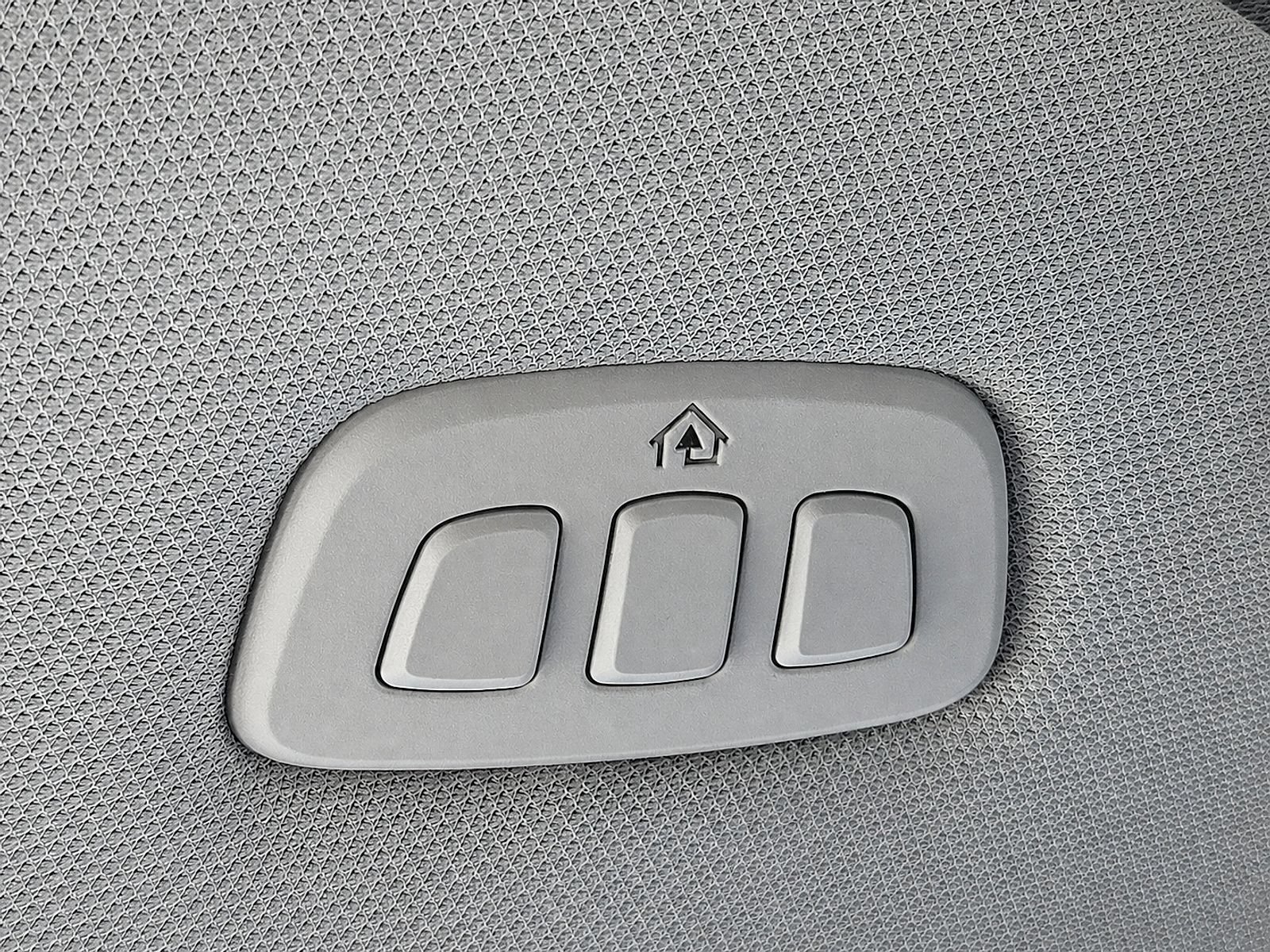New 2027 Lincoln Navigator Premiere RWD image 17