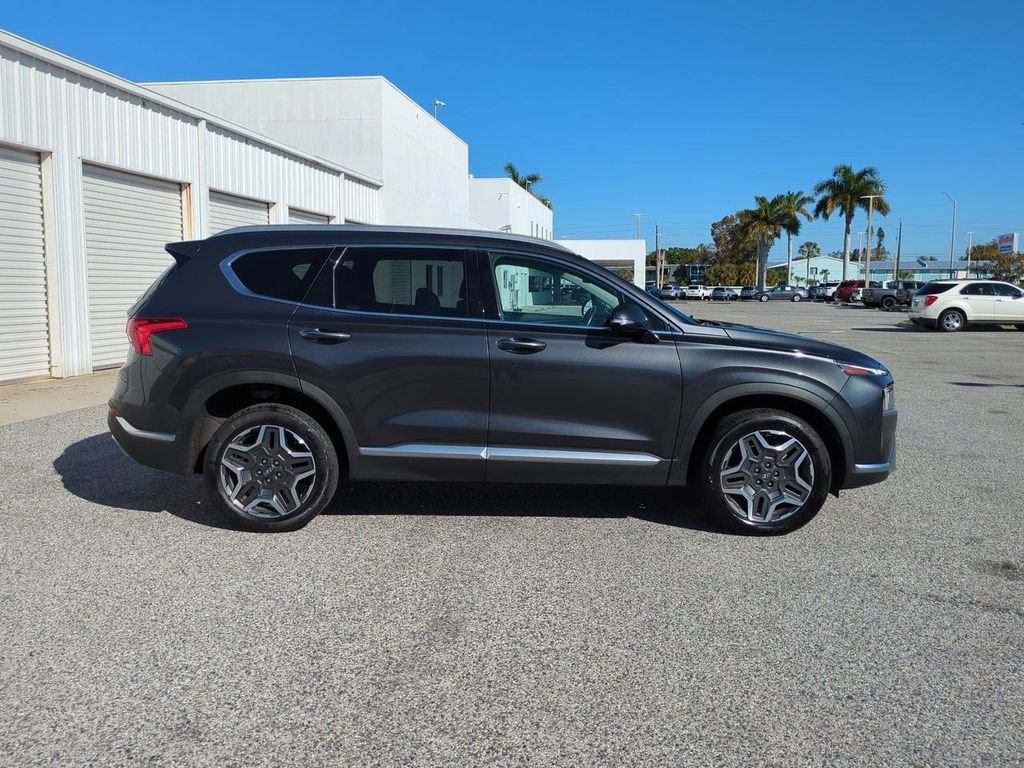 Used 2023 Hyundai Santa Fe Limited image 4