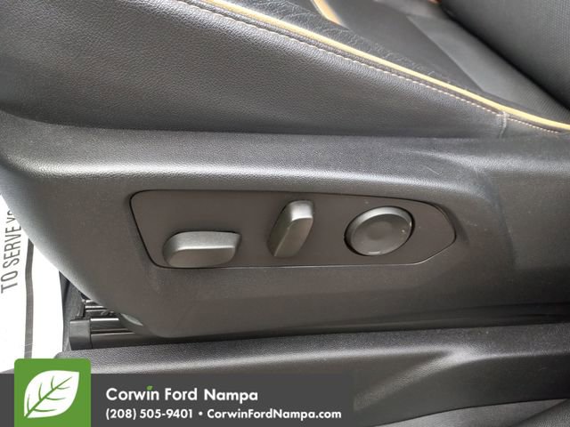 Used 2023 GMC Yukon AT4 image 12