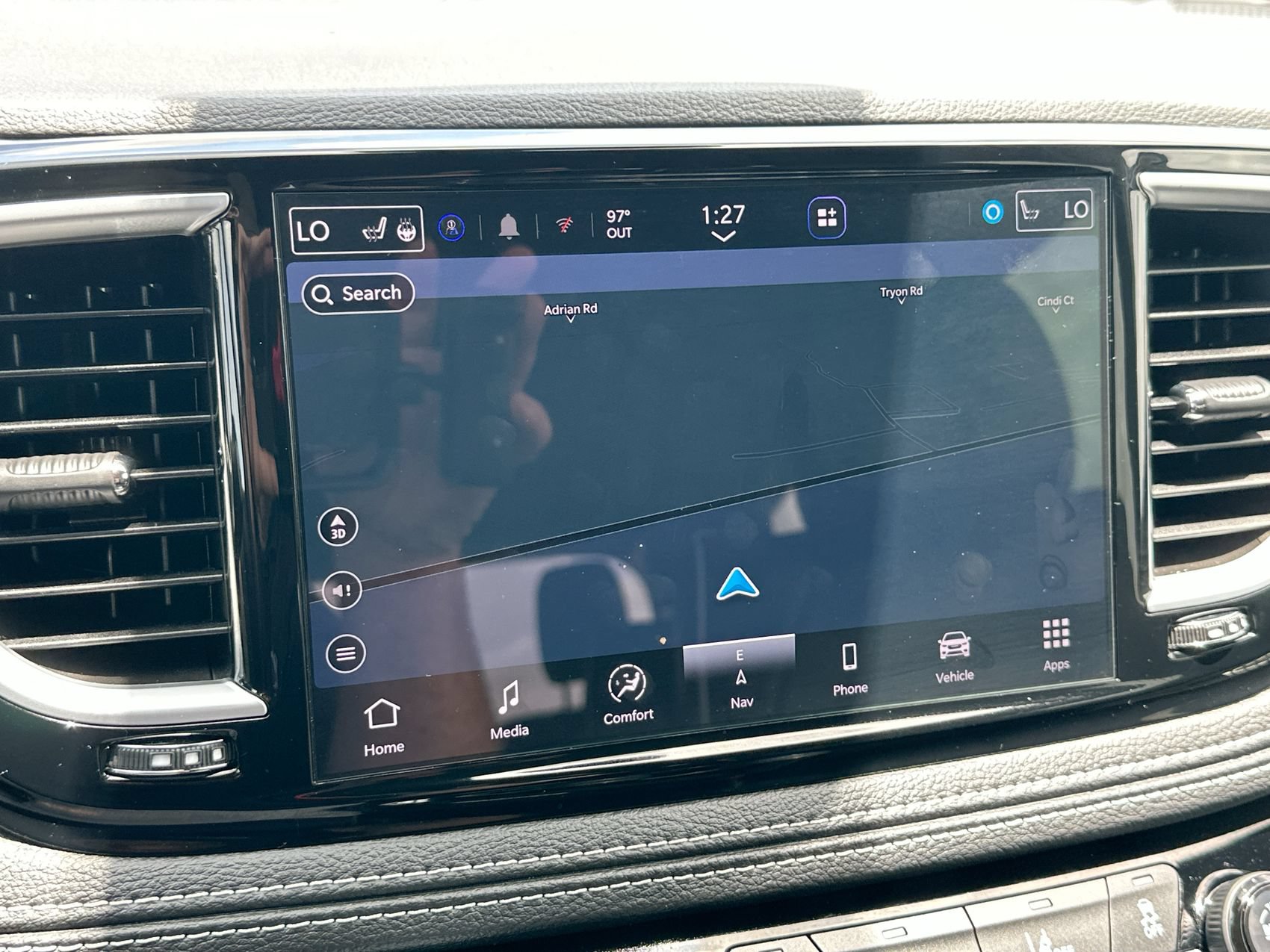 Used 2026 Chrysler Pacifica Limited AWD/4WD image 18