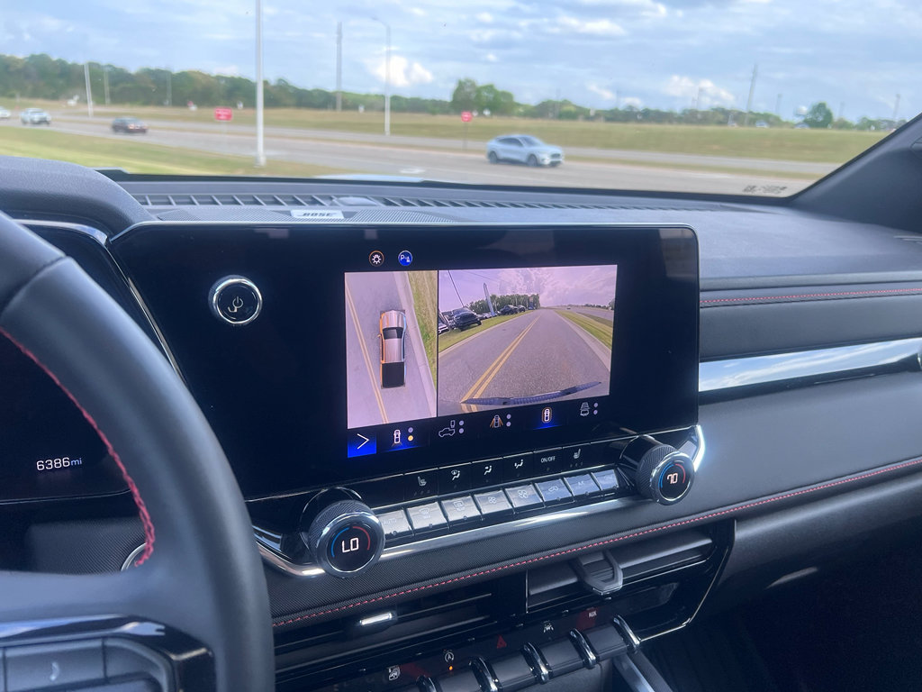 Used 2024 Chevrolet Colorado Z71 w/ Z71 Convenience Package 2 image 24