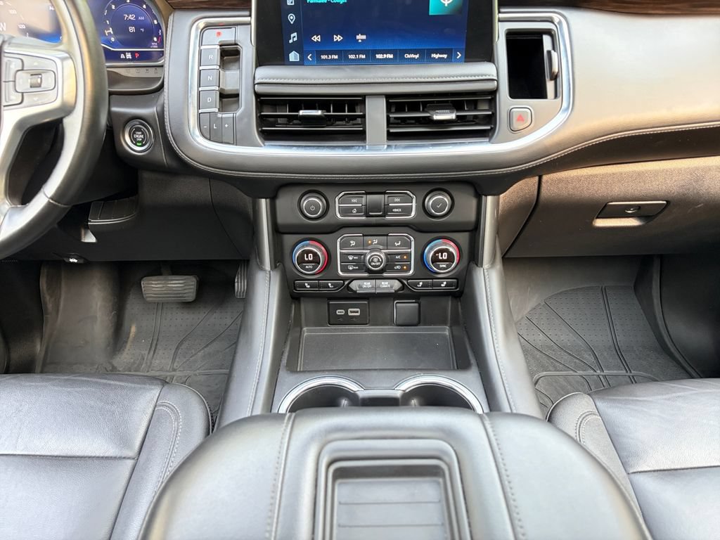 Used 2024 Chevrolet Suburban Z71 AWD/4WD image 18