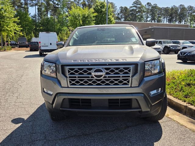 Used 2022 Nissan Frontier SV image 2